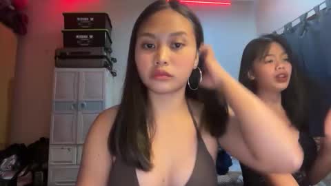 _shinelee online show from April 2026 10:21:02 AM