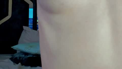 Snapshot of _silvia_vega_ chatting on February 2025 01:02:01 AM _silvia_vega_ online show from February 2025 01:02:01 AM