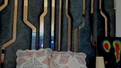 Snapshot of _silvia_vega_ chatting on February 2025 12:58:01 PM _silvia_vega_ online show from February 2025 12:58:01 PM