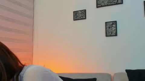 Snapshot of _silvia_vega_ chatting on December 2025 11:53:01 PM _silvia_vega_ online show from December 2025 11:53:01 PM