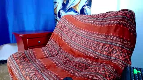 _skyleer_ online show from November 2025 12:03:02 AM