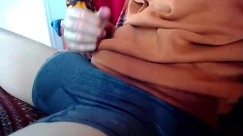 _skyleer_ online show from January 2026 12:03:01 AM