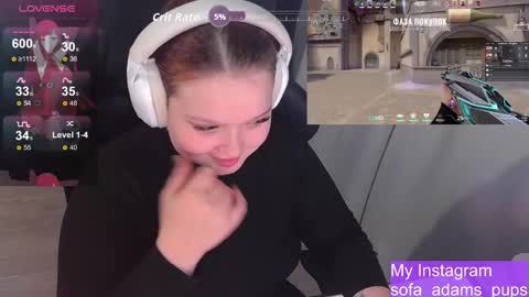 Snapshot of _sofia_adam_ chatting on November 2025 02:38:01 PM pups online show from November 2025 02:38:01 PM