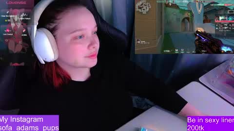 Snapshot of _sofia_adam_ chatting on April 2026 06:17:01 AM pups online show from April 2026 06:17:01 AM