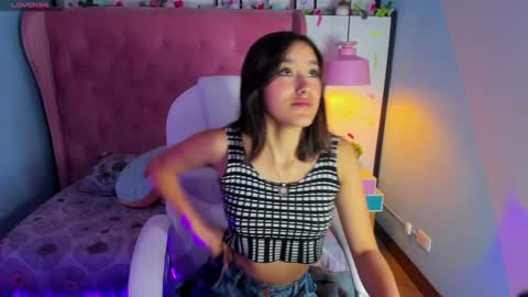 Snapshot of _sophie__miller chatting on January 2025 12:00:01 PM Sophie online show from January 2025 12:00:01 PM