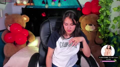 Snapshot of _sophie__miller chatting on February 2025 08:20:02 PM Sophie online show from February 2025 08:20:02 PM