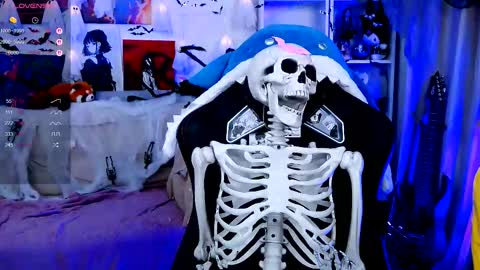 Snapshot of _sparkland_ chatting on October 2025 10:20:02 PM Emy and MilkyCute today MY TG CHANNEL online show from October 2025 10:20:02 PM