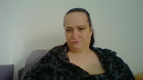 Snapshot of _squirty_pussyyy_ chatting on October 2025 09:10:01 AM Melisa online show from October 2025 09:10:01 AM