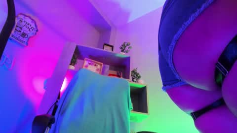 Snapshot of _sweet_kuromi chatting on November 2025 04:46:02 AM Kuromi online show from November 2025 04:46:02 AM