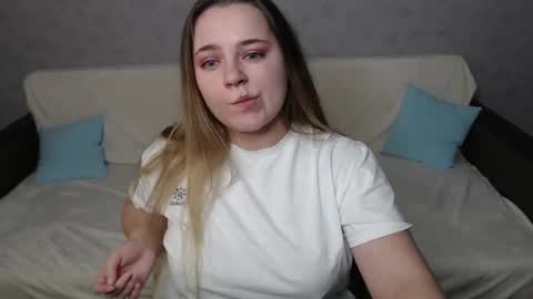 Snapshot of _sweet_lana_ chatting on December 2024 10:28:02 AM Lana online show from December 2024 10:28:02 AM