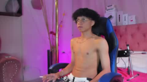 Taylor online show from April 2026 08:59:01 PM