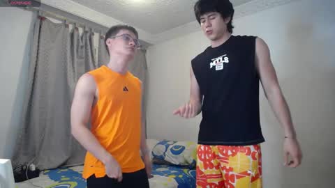 Scot y Patrick online show from April 2026 10:00:02 PM