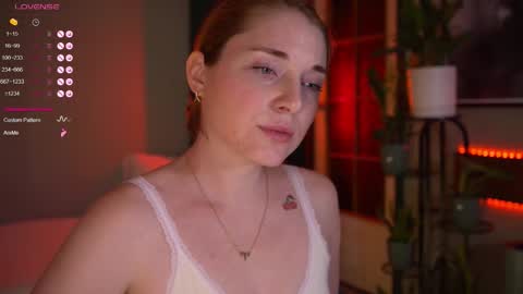 Evi online show from November 2025 12:05:02 AM