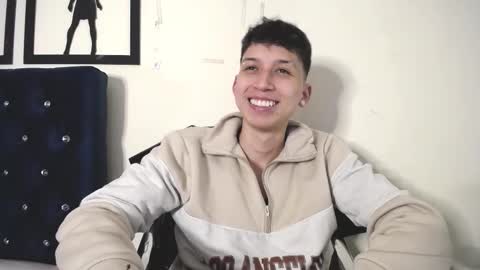 Thomas online show from September 2025 03:52:01 AM