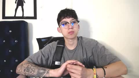 Thomas online show from October 2025 01:19:02 AM