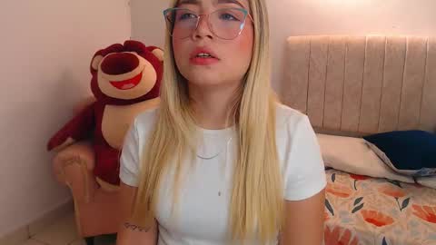 _tiffany1 online show from February 2026 01:39:02 AM