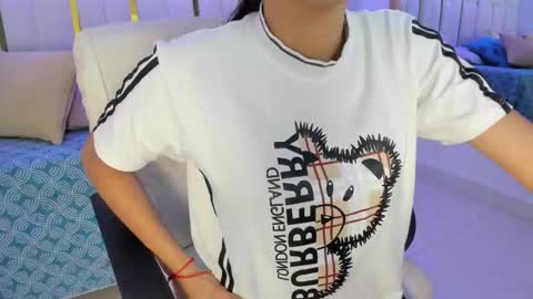 Snapshot of _tinyrousse_ chatting on February 2026 07:06:01 PM Rousse online show from February 2026 07:06:01 PM