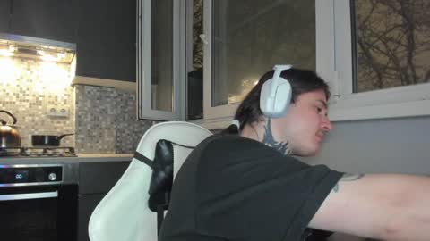 _torfin_ online show from December 2024 10:47:02 PM