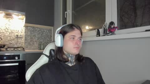 _torfin_ online show from March 2025 04:46:01 PM