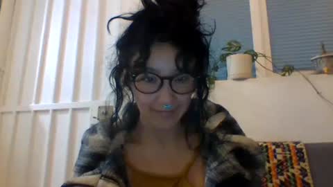 Snapshot of _tutti_frutti_ chatting on January 2025 04:41:02 AM _tutti_frutti_ online show from January 2025 04:41:02 AM