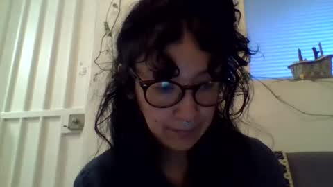 Snapshot of _tutti_frutti_ chatting on January 2025 12:17:01 AM _tutti_frutti_ online show from January 2025 12:17:01 AM