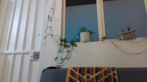 Snapshot of _tutti_frutti_ chatting on January 2025 03:32:02 AM _tutti_frutti_ online show from January 2025 03:32:02 AM