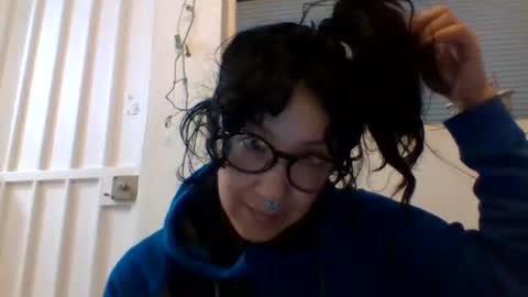 Snapshot of _tutti_frutti_ chatting on January 2025 03:15:01 AM _tutti_frutti_ online show from January 2025 03:15:01 AM