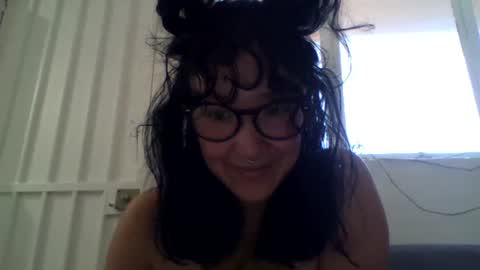 Snapshot of _tutti_frutti_ chatting on February 2025 10:45:01 PM _tutti_frutti_ online show from February 2025 10:45:01 PM