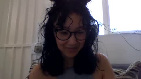 Snapshot of _tutti_frutti_ chatting on February 2025 08:32:01 PM _tutti_frutti_ online show from February 2025 08:32:01 PM