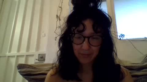 Snapshot of _tutti_frutti_ chatting on February 2025 12:19:02 AM _tutti_frutti_ online show from February 2025 12:19:02 AM