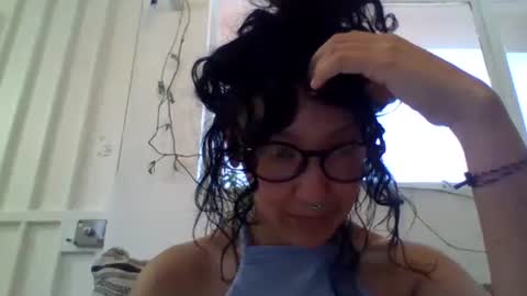 Snapshot of _tutti_frutti_ chatting on February 2025 10:20:02 PM _tutti_frutti_ online show from February 2025 10:20:02 PM