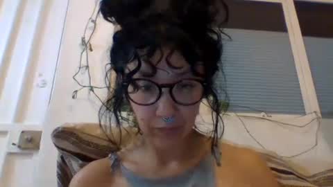 Snapshot of _tutti_frutti_ chatting on February 2025 04:43:01 AM _tutti_frutti_ online show from February 2025 04:43:01 AM