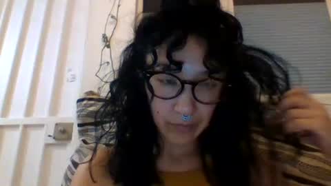 Snapshot of _tutti_frutti_ chatting on March 2025 05:00:02 AM _tutti_frutti_ online show from March 2025 05:00:02 AM