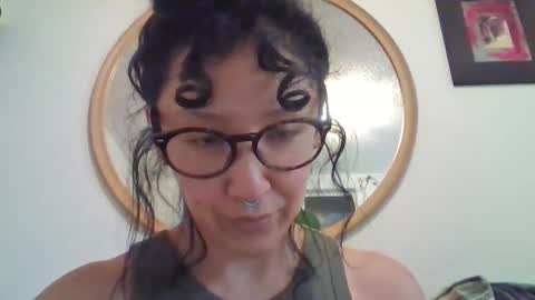 Snapshot of _tutti_frutti_ chatting on September 2025 06:35:01 AM _tutti_frutti_ online show from September 2025 06:35:01 AM