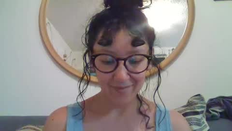 Snapshot of _tutti_frutti_ chatting on September 2025 02:33:01 AM _tutti_frutti_ online show from September 2025 02:33:01 AM