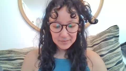 Snapshot of _tutti_frutti_ chatting on October 2025 10:50:02 PM _tutti_frutti_ online show from October 2025 10:50:02 PM