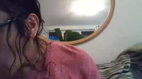 Snapshot of _tutti_frutti_ chatting on October 2025 12:21:02 AM _tutti_frutti_ online show from October 2025 12:21:02 AM