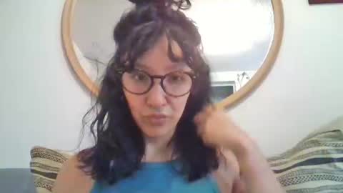 Snapshot of _tutti_frutti_ chatting on October 2025 01:38:01 AM _tutti_frutti_ online show from October 2025 01:38:01 AM