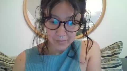 Snapshot of _tutti_frutti_ chatting on October 2025 03:42:02 AM _tutti_frutti_ online show from October 2025 03:42:02 AM