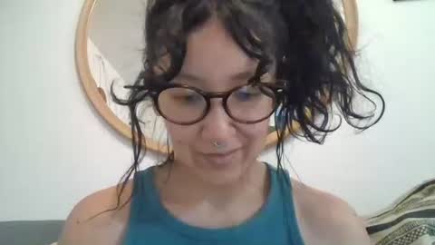 Snapshot of _tutti_frutti_ chatting on November 2025 11:48:01 PM _tutti_frutti_ online show from November 2025 11:48:01 PM