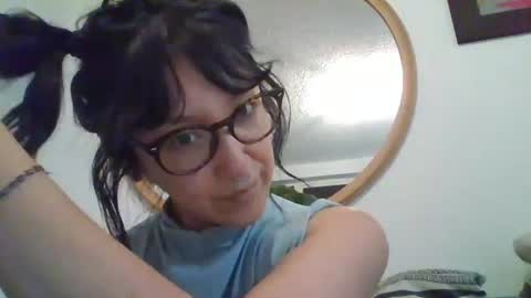 Snapshot of _tutti_frutti_ chatting on November 2025 03:12:02 AM _tutti_frutti_ online show from November 2025 03:12:02 AM