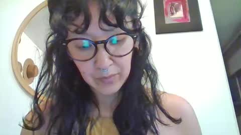 Snapshot of _tutti_frutti_ chatting on November 2025 03:27:02 AM _tutti_frutti_ online show from November 2025 03:27:02 AM