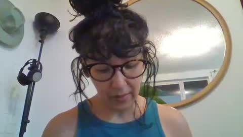 Snapshot of _tutti_frutti_ chatting on November 2025 12:14:02 AM _tutti_frutti_ online show from November 2025 12:14:02 AM