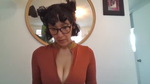_tutti_frutti_ online show from July 2026 09:08:02 PM