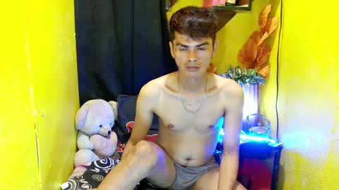 Snapshot of _urbabypam chatting on February 2025 04:25:02 PM Urjerick online show from February 2025 04:25:02 PM