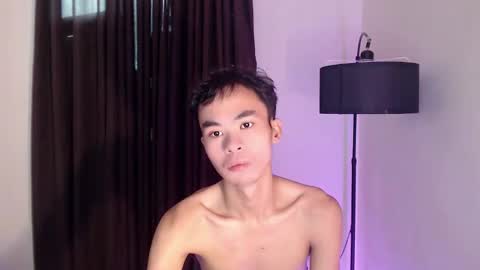 Snapshot of _urhotjessie_ chatting on December 2025 11:54:01 PM jessie online show from December 2025 11:54:01 PM