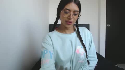 Snapshot of _valentinax_ chatting on February 2026 11:53:02 AM Vale online show from February 2026 11:53:02 AM