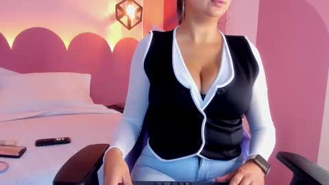 _valeryboobs_ online show from November 2025 12:48:02 PM