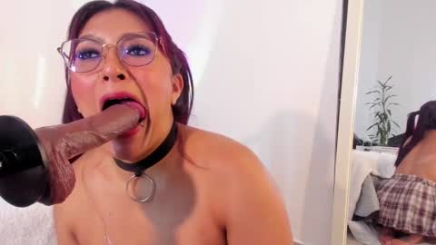 Veronica online show from February 2025 04:07:01 PM