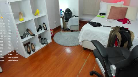 Sol online show from March 2025 01:59:02 PM